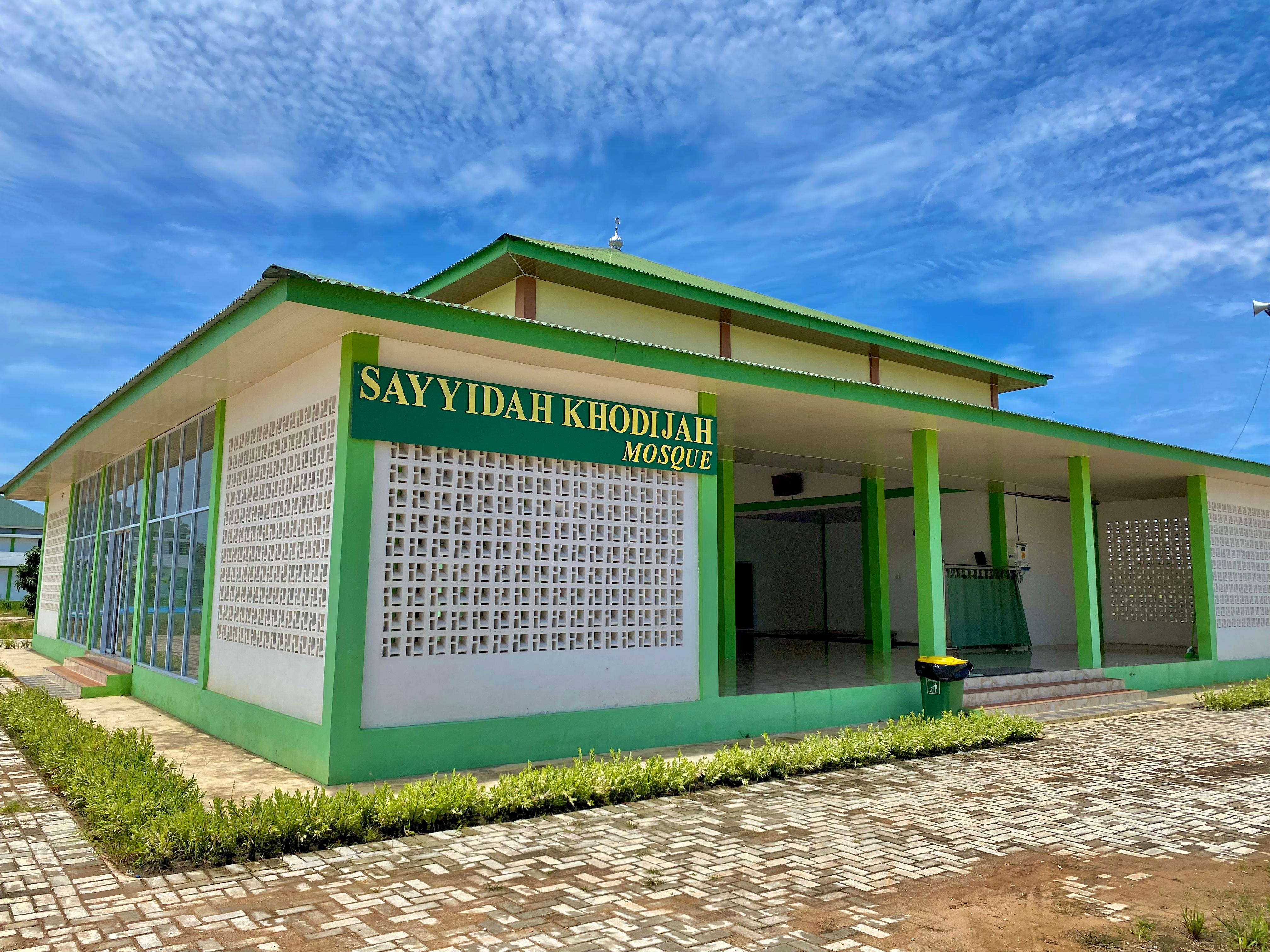 Fasilitas Sayyidah Khodijah Mosque SMPIQu Al-Bahjah Al-Maunah